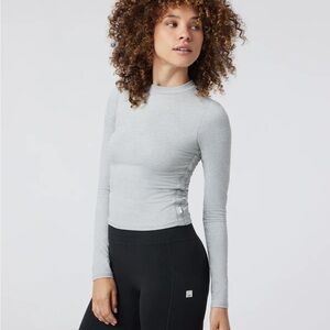 Vuori Light Gray Long Sleeve Top
